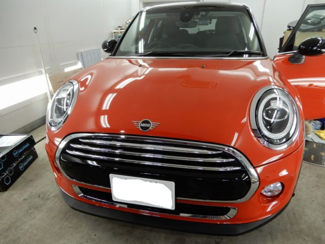 神奈川県よりご来店の新車ミニにフォーカルスピーカーを取り付けしました♪