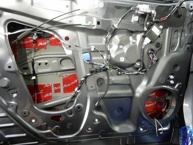 トヨタ　RAV4　ドアデッドニング　スピーカー交換