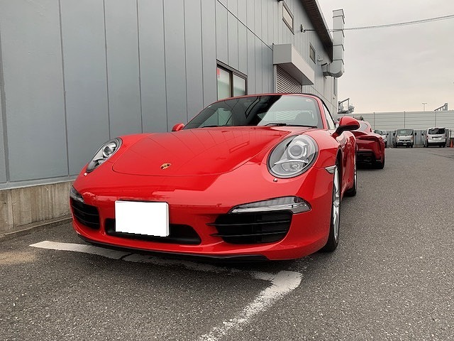 ポルシェ911にドアデッドニングを施工させていただきました！！！