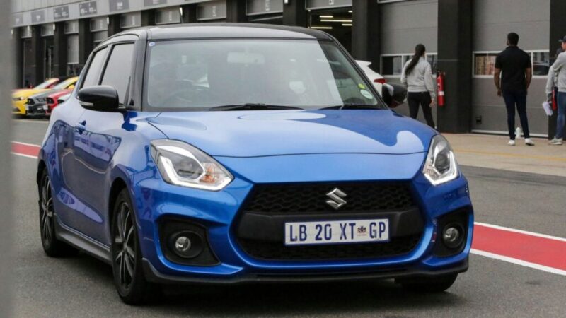 スズキ・エクスターボディコートの口コミを紹介するイメージ