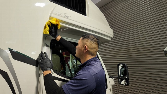 259832_0 - トータルカービューティIIC キャンピングカー専用コーティング