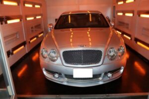 ベントレー セラミックプロ9H1層コーティング 遠赤ブース