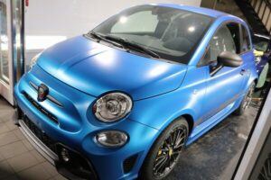 新車アバルト595 シルトマットグラッテ4層コーティング 施工完了1