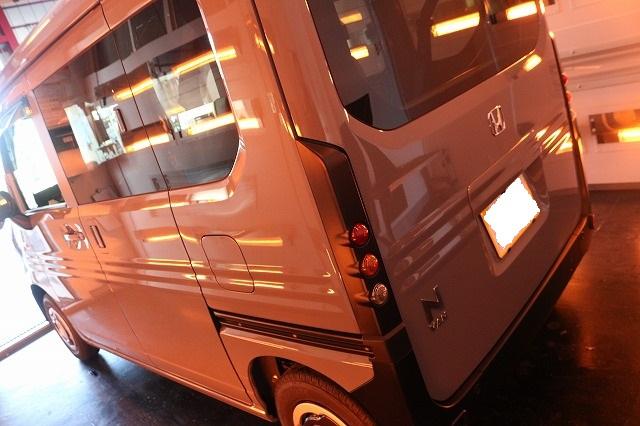 神奈川県 ホンダN-VAN ガラスコーティング 遠赤ブース2