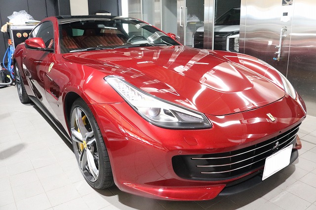 フェラーリGTC４ルッソにカーコーティング施工完了3