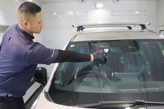 マツダⅭX-8にカーコーティング施工 ウィンドウコート