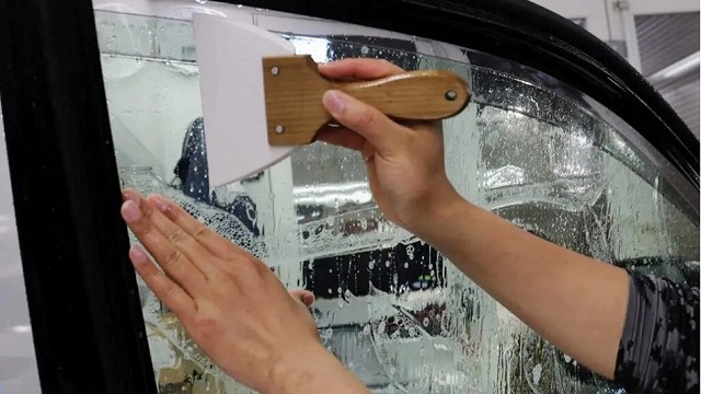 カーフィルムの貼り方と注意点 - トータルカービューティIIC