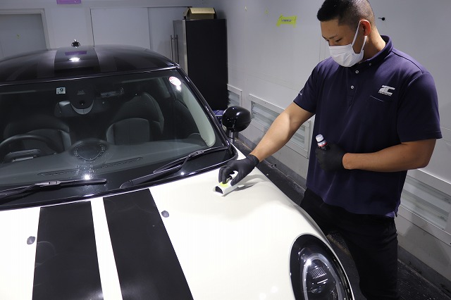 MINIクーパー カーコーティング施工中
