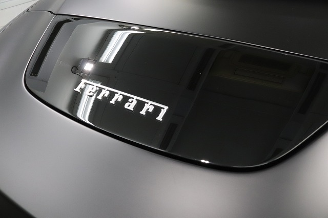 フェラリローマにコーティング施工完了2