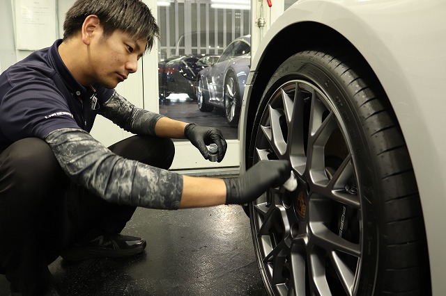 ポルシェ911カブリオレ カーコーティング 施工中