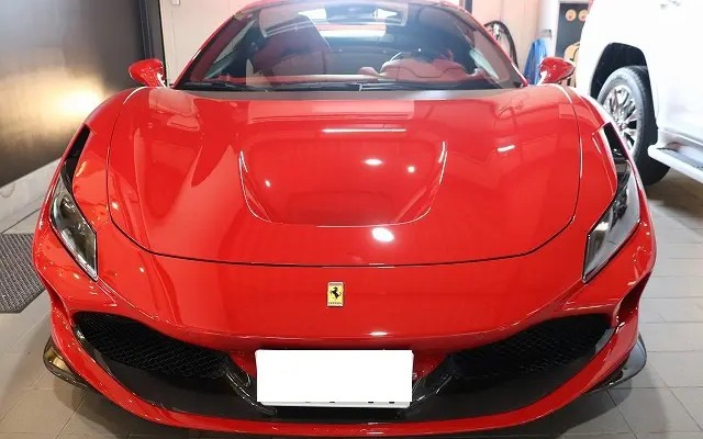 フェラーリのプロテクションフィルム施工事例：フェラーリ・F8にXPELプロテクションフィルムを施工