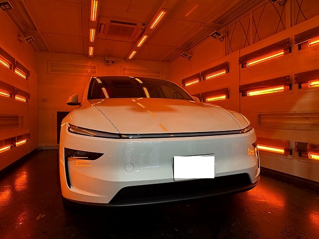 新型テスラ モデルYジュニパー　コーティング乾燥