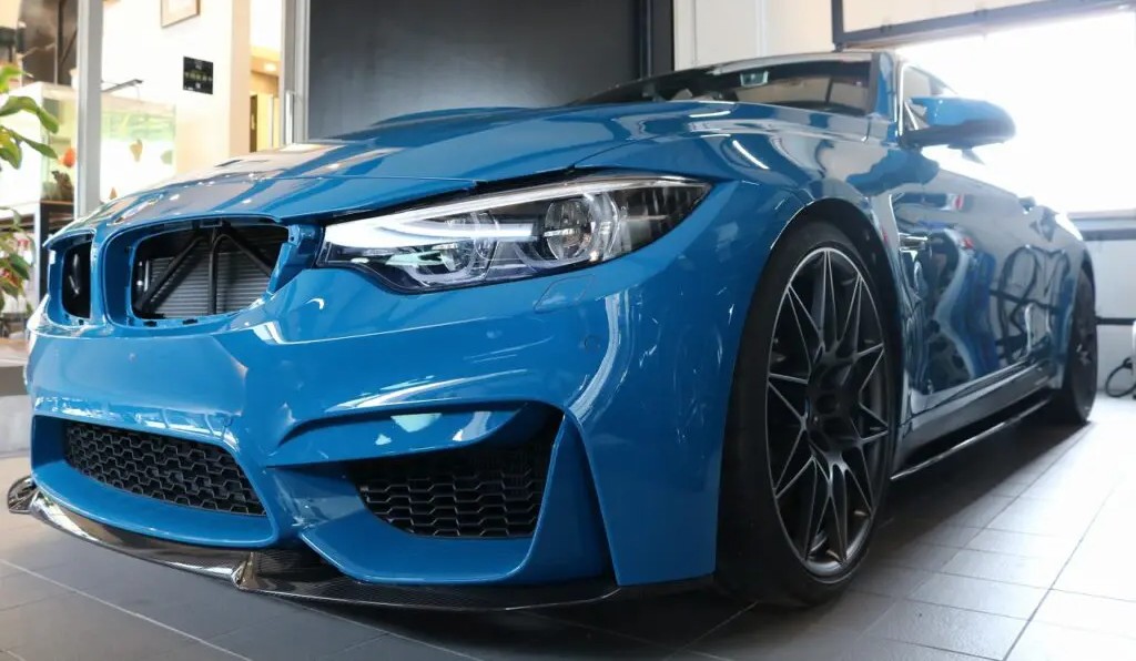 BMWのプロテクションフィルム施工事例：M4にXPELフィルムを施工