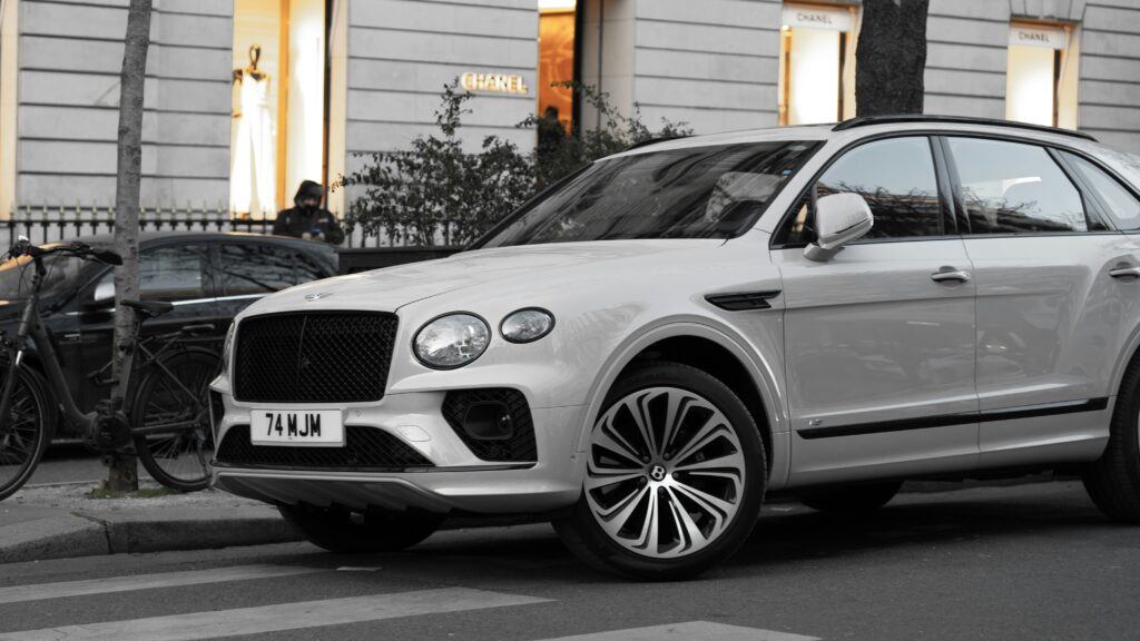 ベントレーにおすすめのコーティング以外のメニューについて解説イメージ