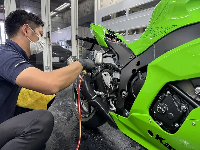 東京都品川区より カワサキZX-10RRにバイクコーティング - トータル