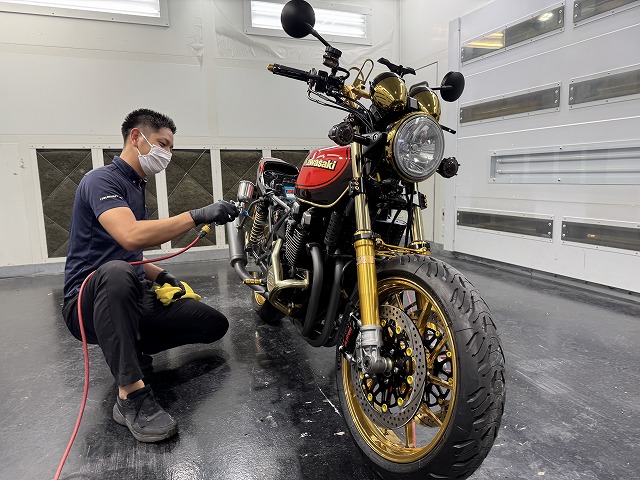 ゼファーX　バイクコーティング施工中　足立区