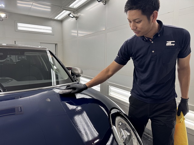 MINIクラブマン　セラミックコーティング塗布中　武蔵野市