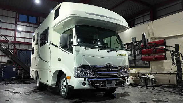 バンテック・ZiL520にキャンピングカーコーティング - トータルカー