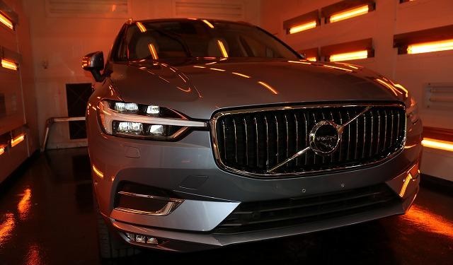 ボルボ・XC60にガラスコーティングを施工