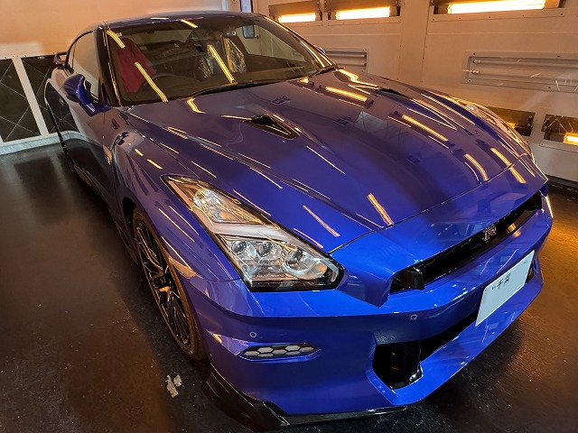 日産　GTR　セラミックコーティング施工後　遠赤外線熱乾燥中　千葉
