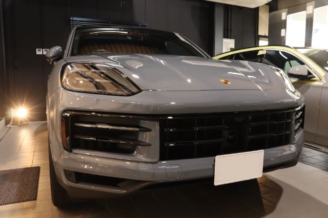 ポルシェカイエン　フロント写真　カーフィルム施工後