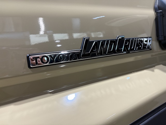 005 - トータルカービューティIIC トヨタ ランドクルーザー70 セラミックコーティング施工後 完成写真 越谷市