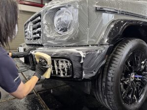 メルセデスベンツG450d 洗車作業中 川崎市 - トータルカービューティIIC ボディコーティング 洗車