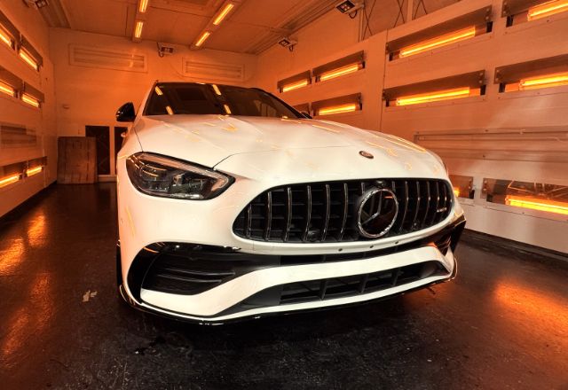 メルセデスベンツ AMG C43にセラミックコーティング　遠赤外線乾燥