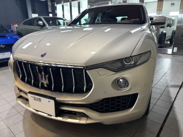 マセラティレヴァンテのカーコーティングが完了