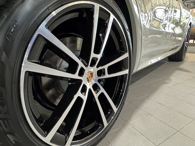 ポルシェカイエン　セラミックコーティング施工後　完成写真　市川