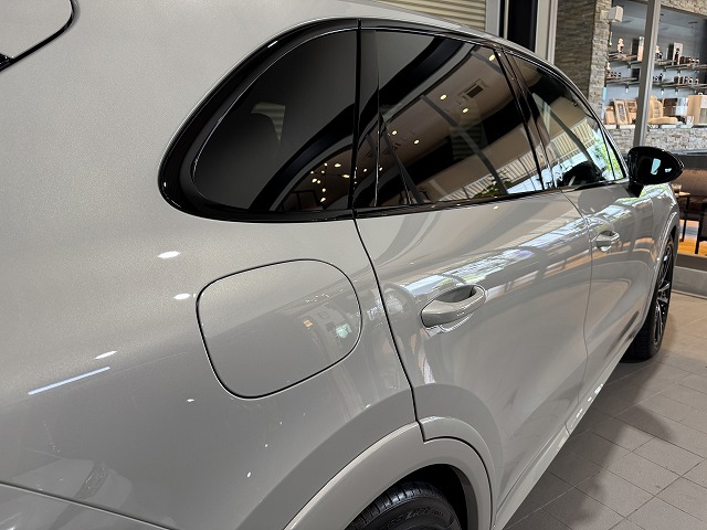 ポルシェカイエン　セラミックコーティング施工後　完成写真　市川