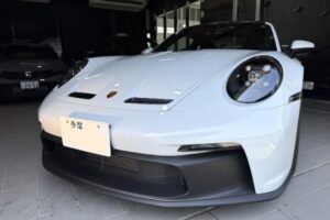 ポルシェ911GT3のフロントにプロテクションフィルム施工が完了