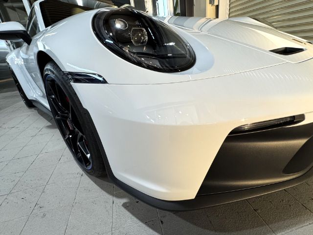 ポルシェ911GT3のフロントにプロテクションフィルム施工が完了