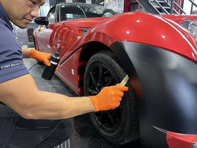 東京都江戸川区よりご来店の光岡自動車 ファイナルヒミコにガラス