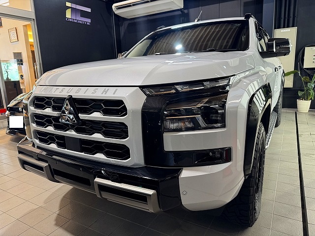 三菱トライトン　カーコーティング　施工後