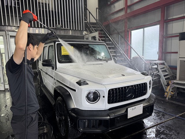 洗車 3 - トータルカービューティIIC メルセデスベンツG63AMG 洗車作業中 潮来市