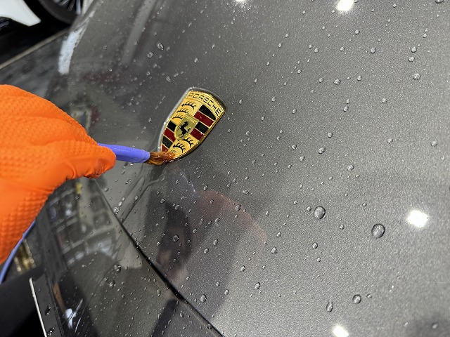 00001 - トータルカービューティIIC ポルシェ 911カレラGTS 細部洗浄の様子 習志野