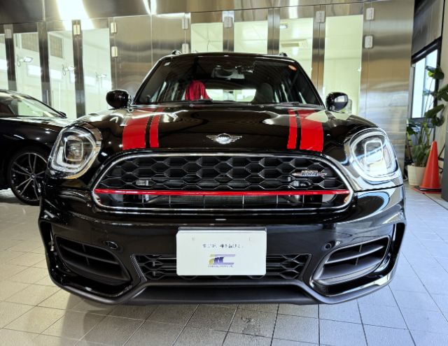 BMW MINIクロスオーバーにセラミックコーティング　完成正面