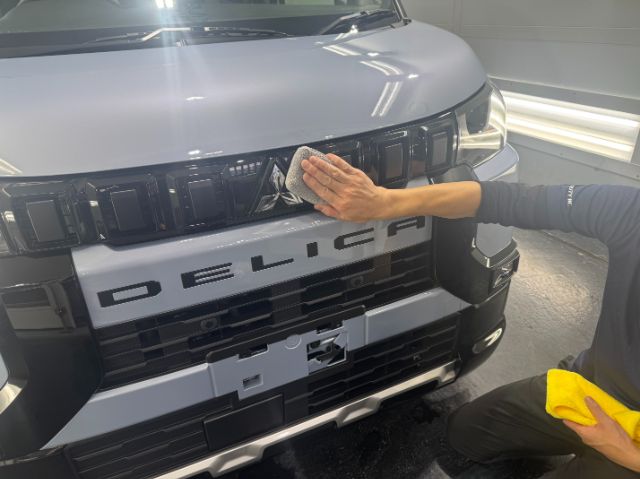 三菱 デリカミニ　セラミックコーティング塗布中　成田市