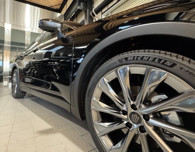 トヨタ クラウンクロスオーバー　セラミックコーティング施工後　完成写真　横浜市