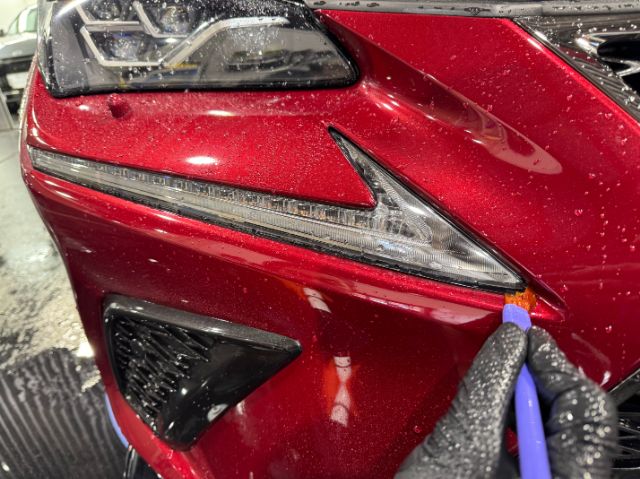 レクサス NX300　洗車の様子　千葉市