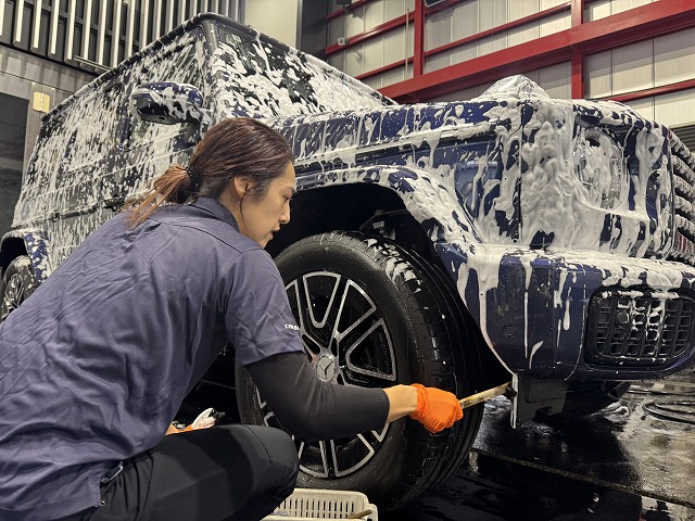 002 - トータルカービューティIIC メルセデスベンツ G400d 洗車の様子 伊東市