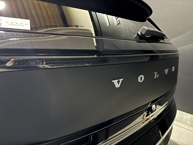 ボルボEX30　クロスカントリー　セラミックコーティング施工後　完成写真　市川市