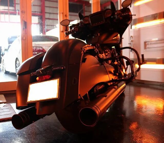江戸川区 インディアン バイクコーティング乾燥中 - トータルカービューティIIC 江戸川区 インディアン バイクコーティング乾燥中