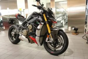 DUCATI V4 SP2にバイクコーティング施工｜埼玉県大宮市