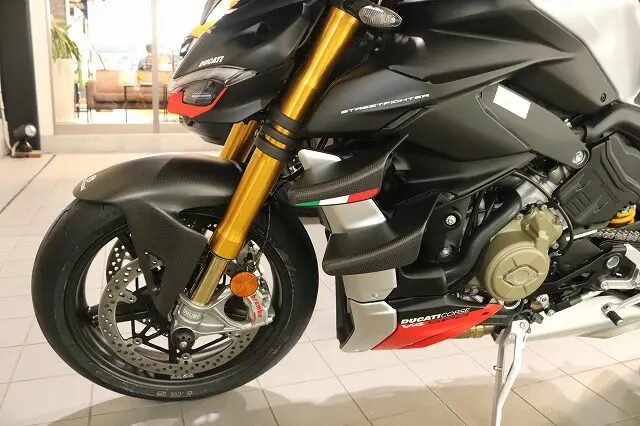 DUCATI V4 SP2　フロント部分