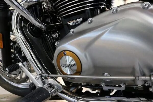 トライアンフボンネビル  足回りパーツ