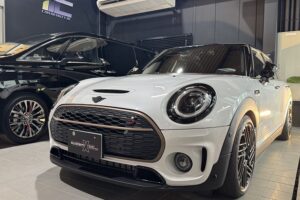 MINIクラブマンにカーコーティングの施工
