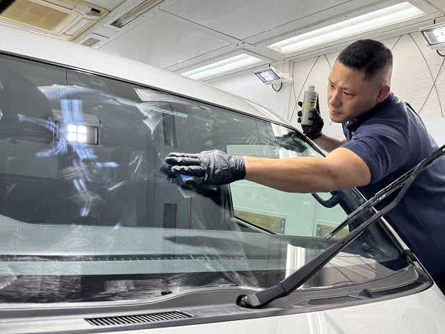 トヨタ ハイエース カーコーティング ウィンドウコート