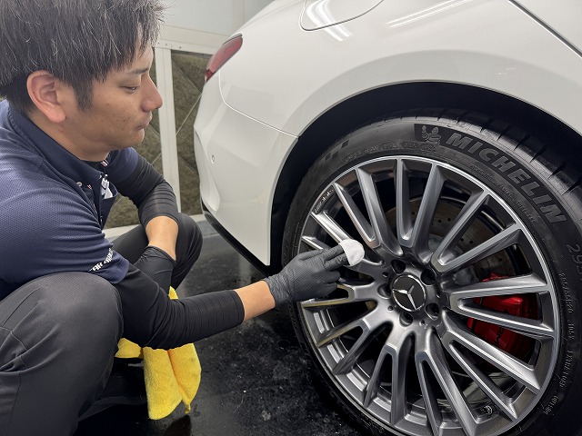 メルセデスベンツAMG E53にhoi-ru ーコーティング施工中 - トータルカービューティIIC メルセデスベンツAMG E53にhoi-ru ーコーティング施工中